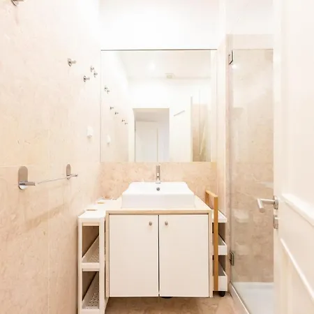 Liberdade Great With Ac Garage Appartement *