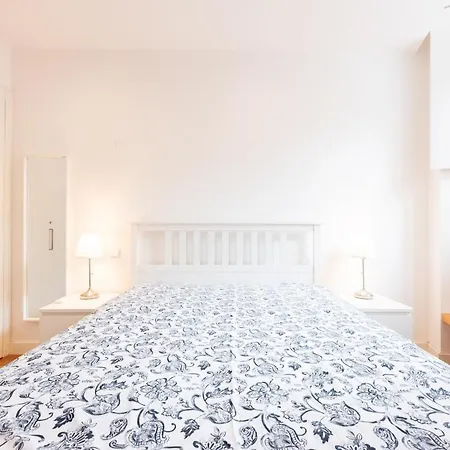 Liberdade Great With Ac Garage Lejlighed Lisboa